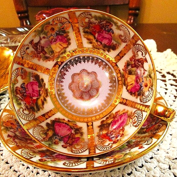 Antique porcelain Fragonard Courtship love scenes teacup & saucer made in German - Picture 7 of 10